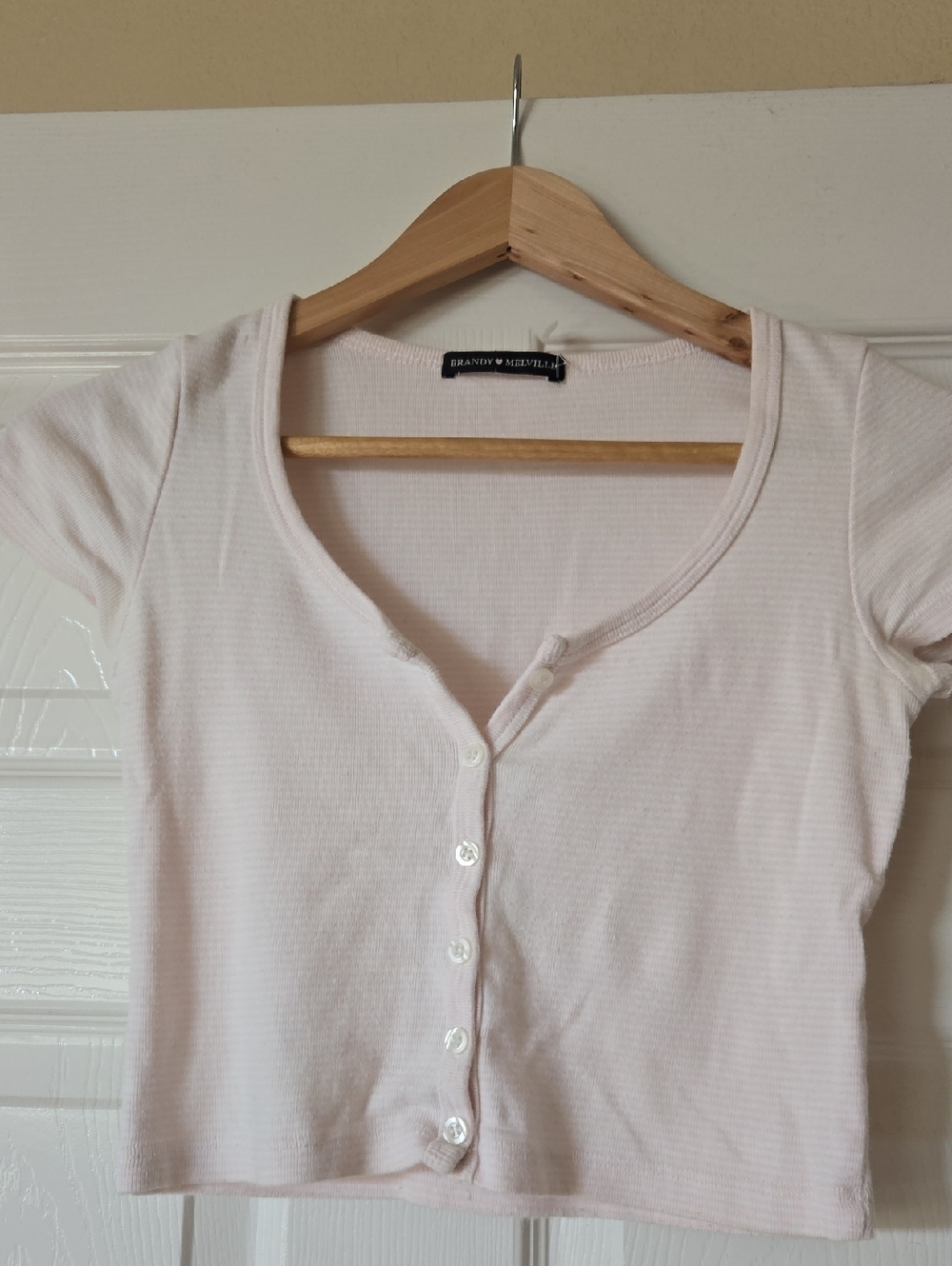 Brandy Melville Pale Pink Ribbed Button Crop Top